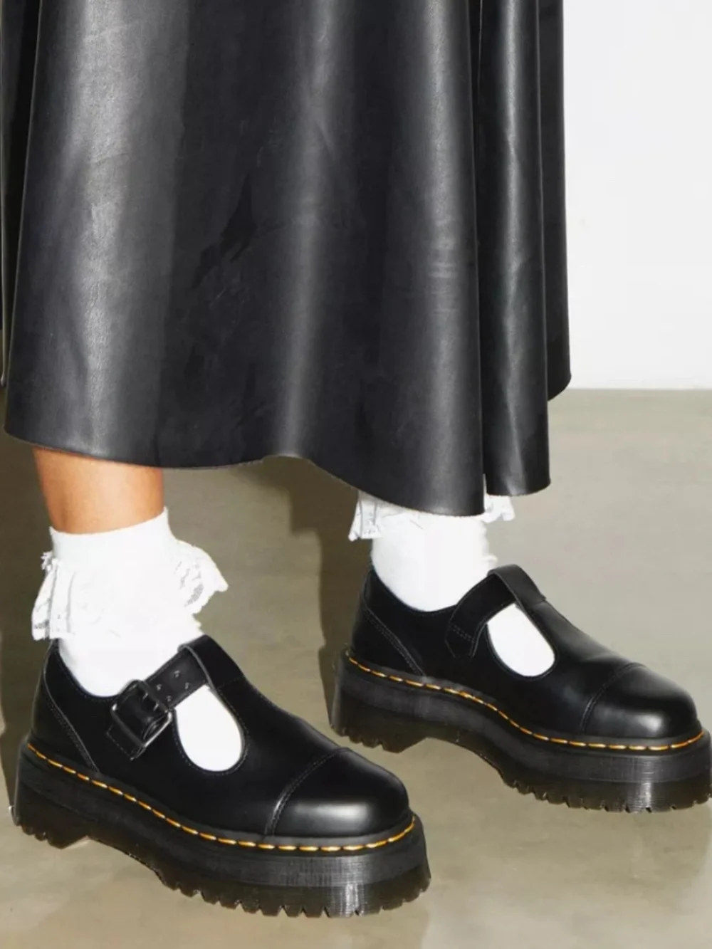 Dr. Martens Bethan Polished Smooth Leather Platform Mary Jane Shoes 7 Classic